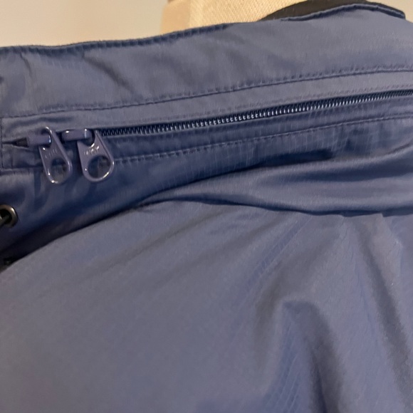 REI Retro Blue Windbreaker Jacket with Water-Resistant Material - Picture 7 of 12